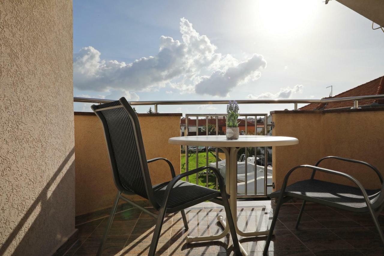 Apartments Zelic Zadar Exterior foto